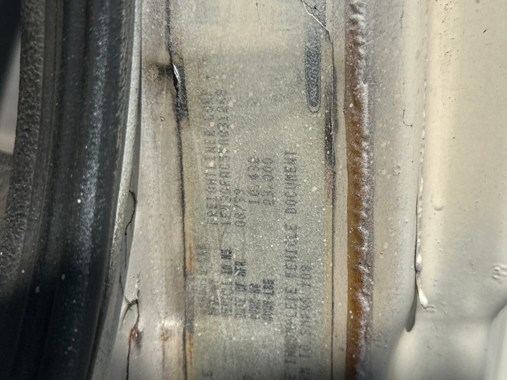 2000-freightliner-fl60-image-65