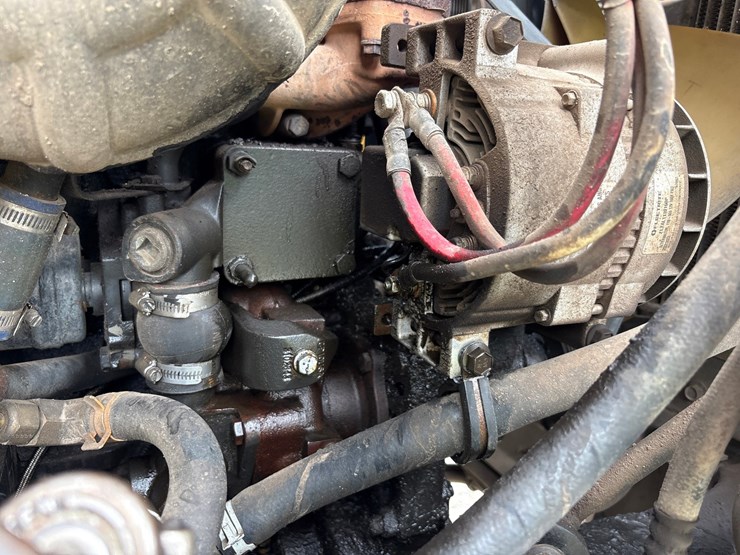 #61388-•-2004-international-5600i-quad-axle-dump-truck-image-34