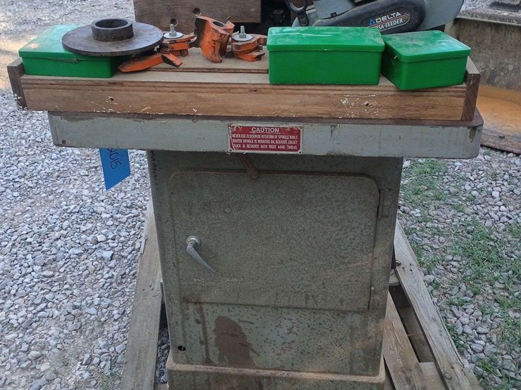 moulding-machine-image-3