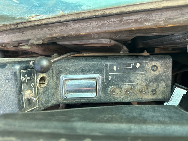 caterpillar-225d-lc-image-43