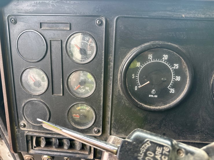 #2675-•-1989-international-day-cab-image-33