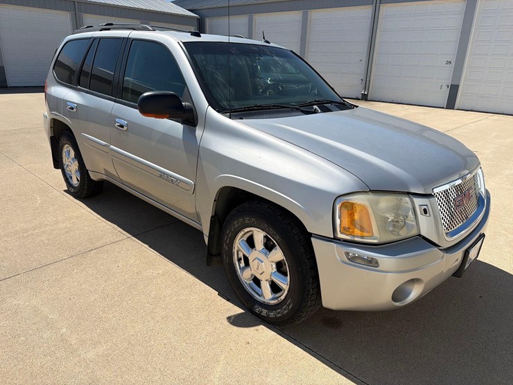 2005-gmc-1500-image-3