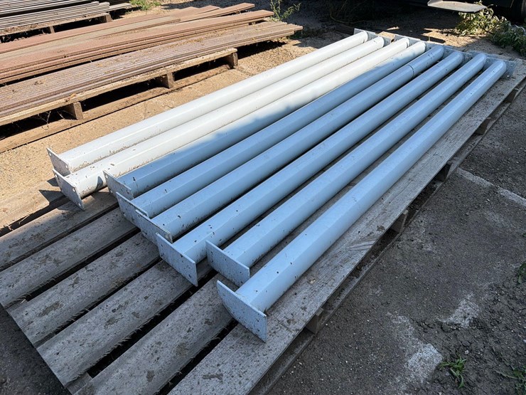 8-load-bearing-poles-image-5