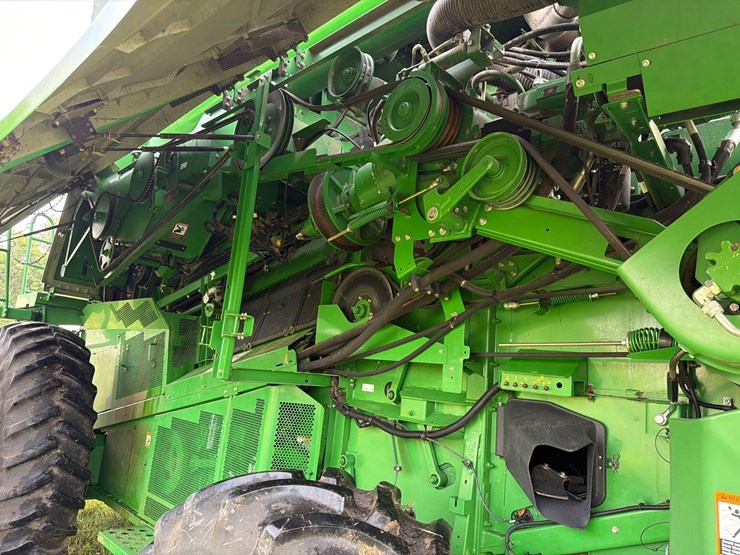 2013-john-deere-s660-image-52