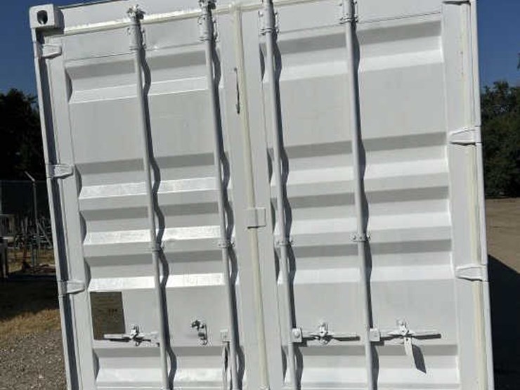 #280-•-20'-conex/-shipping-container-w/-windows-&-door-image-2