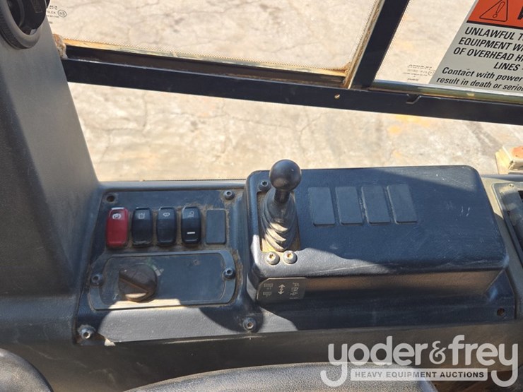 2019-caterpillar-d5k2-lgp-image-37