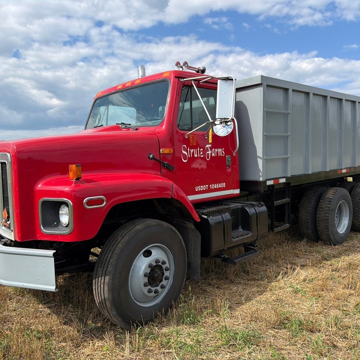 1991 INTERNATIONAL 2674