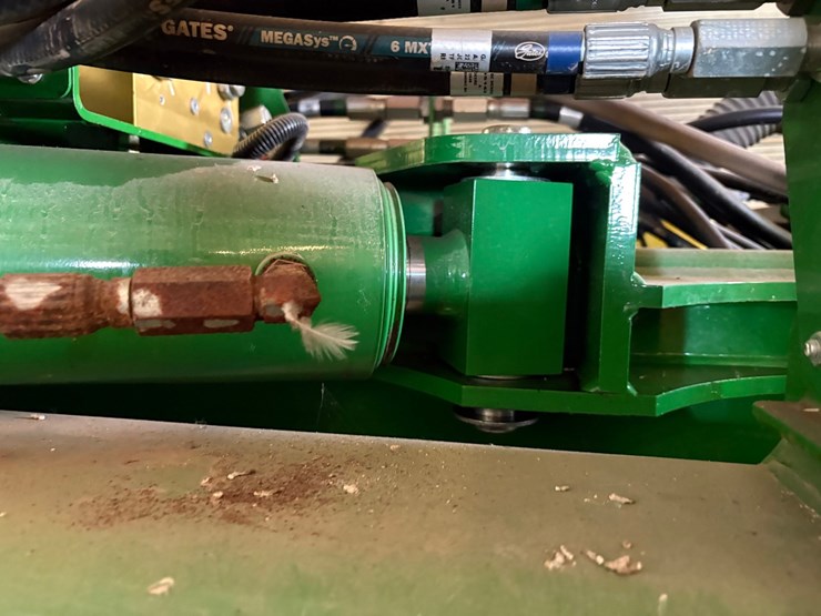 john-deere-1775-image-56