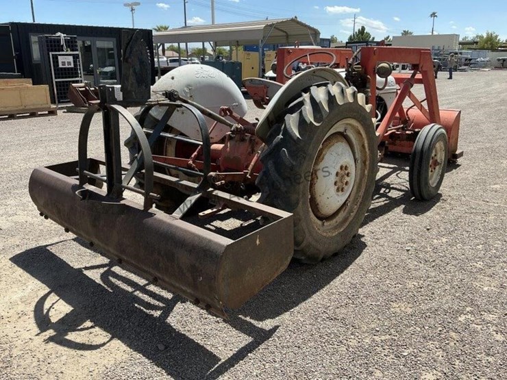 ford-8n-image-5