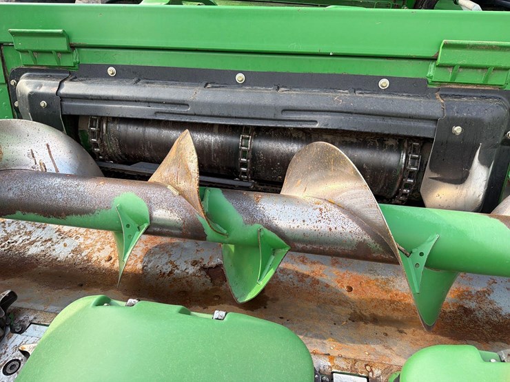 2009-john-deere-608c-image-45