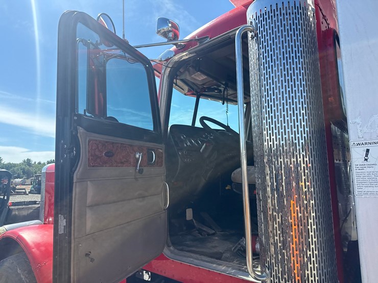 2005-peterbilt-379-image-57