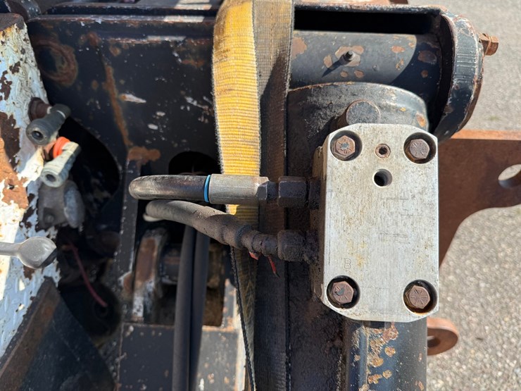 #2470-•-2002-tor-truck-dr-4280-crane-truck-image-27