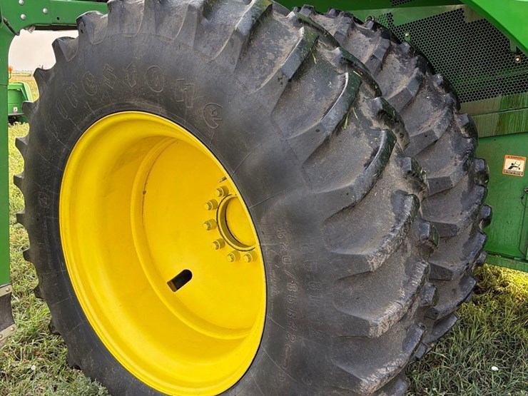 2013-john-deere-s660-image-37