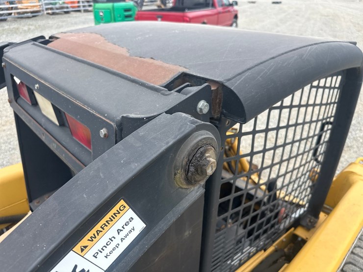 john-deere-250-image-14