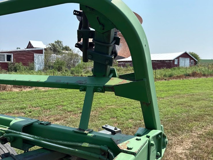 john-deere-230-image-23
