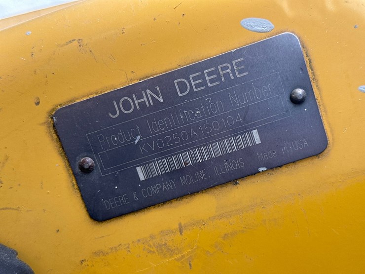 john-deere-250-image-61