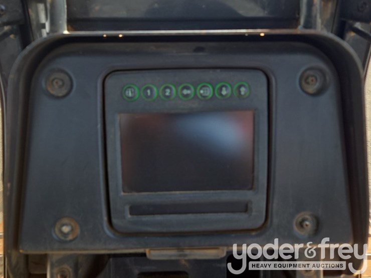 2018-deere-850k-lgp-image-48