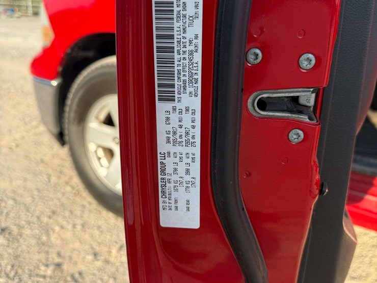 2012-dodge-1500-image-25