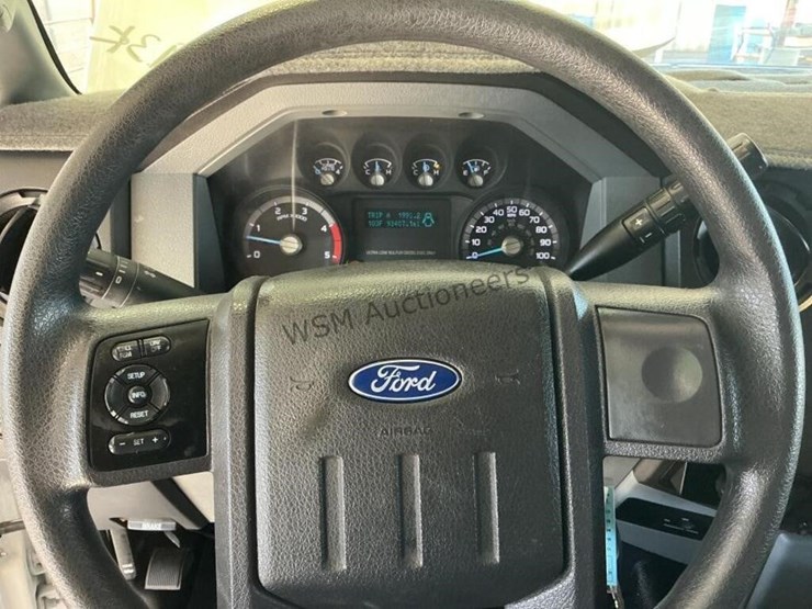 2016-ford-f550-image-16