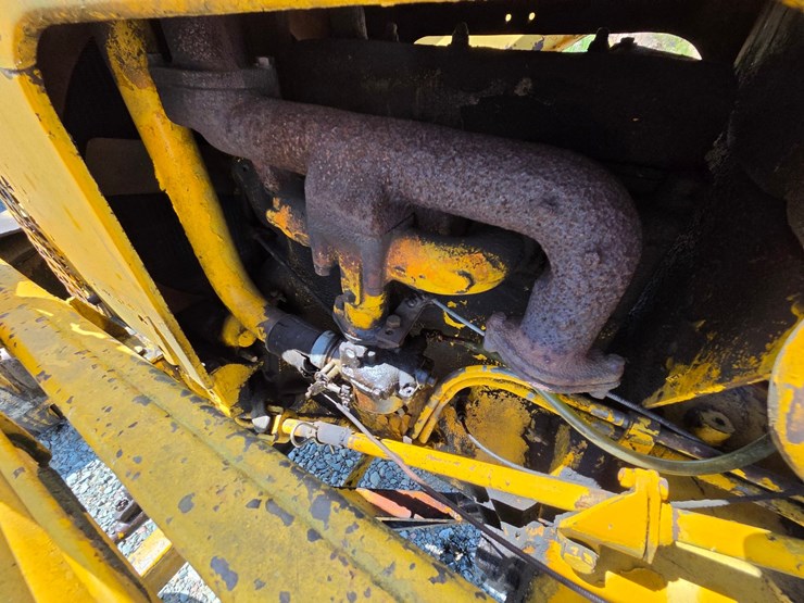 #61410-•-case-w-3-loader-backhoe-image-49