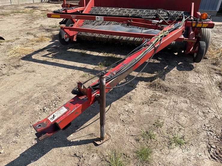 h&s-9ft-hay-merger-image-15