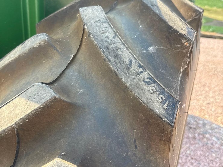 john-deere-630-image-34