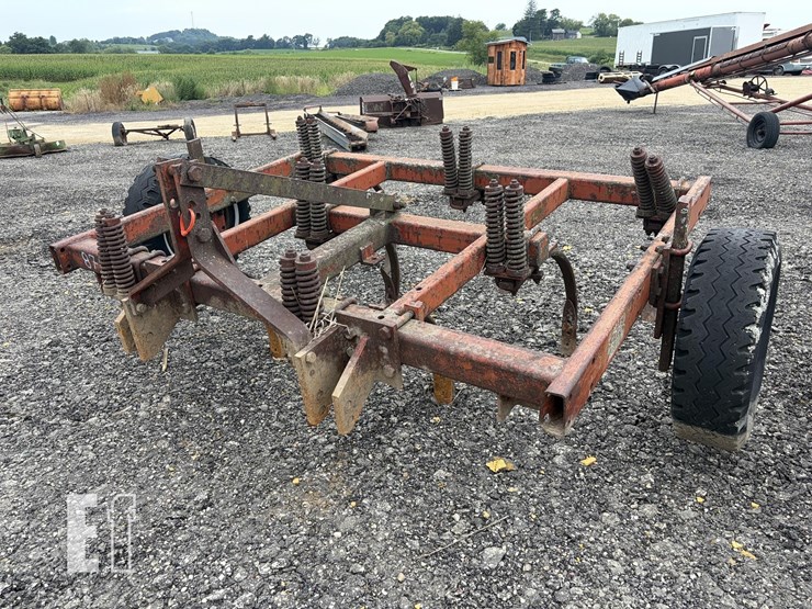 7-shank-digger-image-1