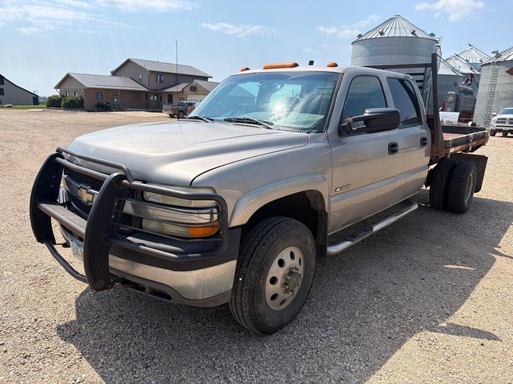 2001-chevrolet-k3500-image-1