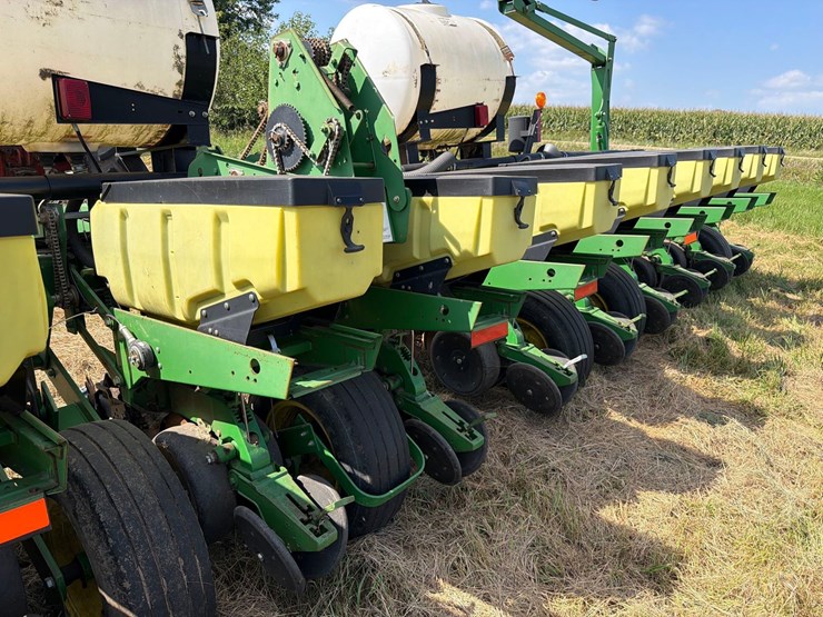 john-deere-1760-image-27