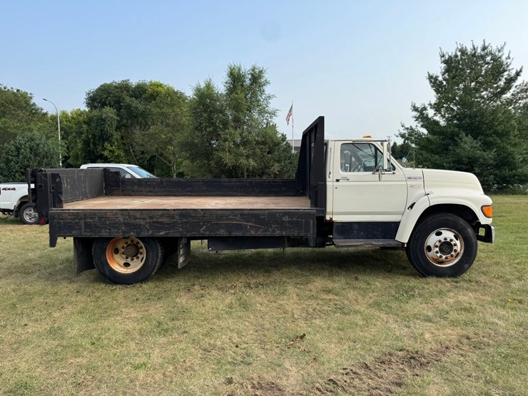 1998-ford-f800-image-6