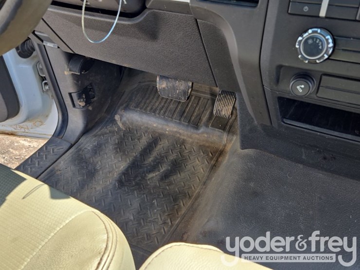2010-ford-f150-image-29