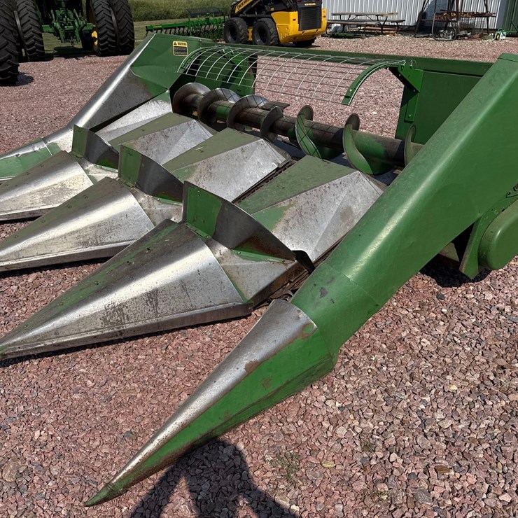 JOHN DEERE 444