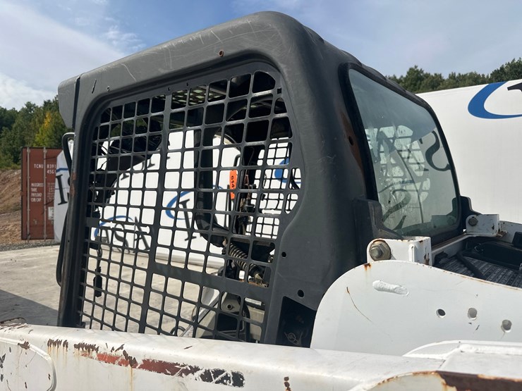2014-bobcat-t550-image-15