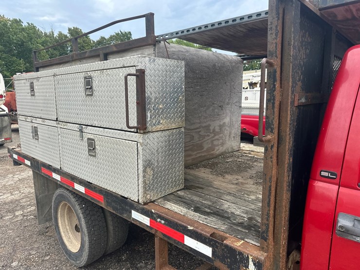2000-gmc-3500-image-23