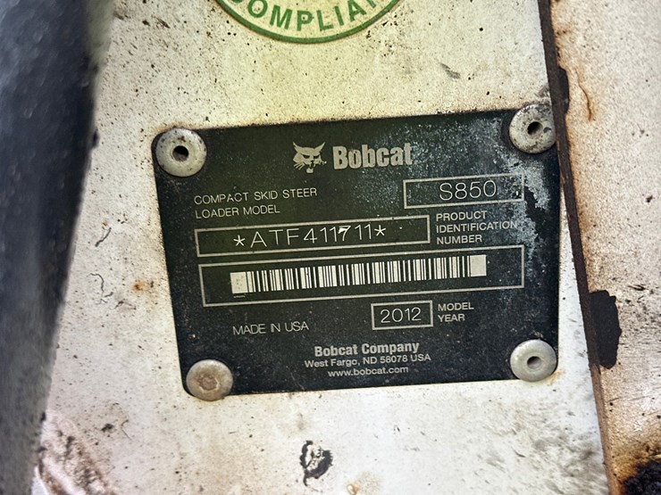 2012-bobcat-s850-image-61
