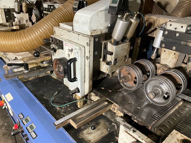 #195-•-weinig-hydromat-2000-industrial-woodworking-moulder-line-image-12