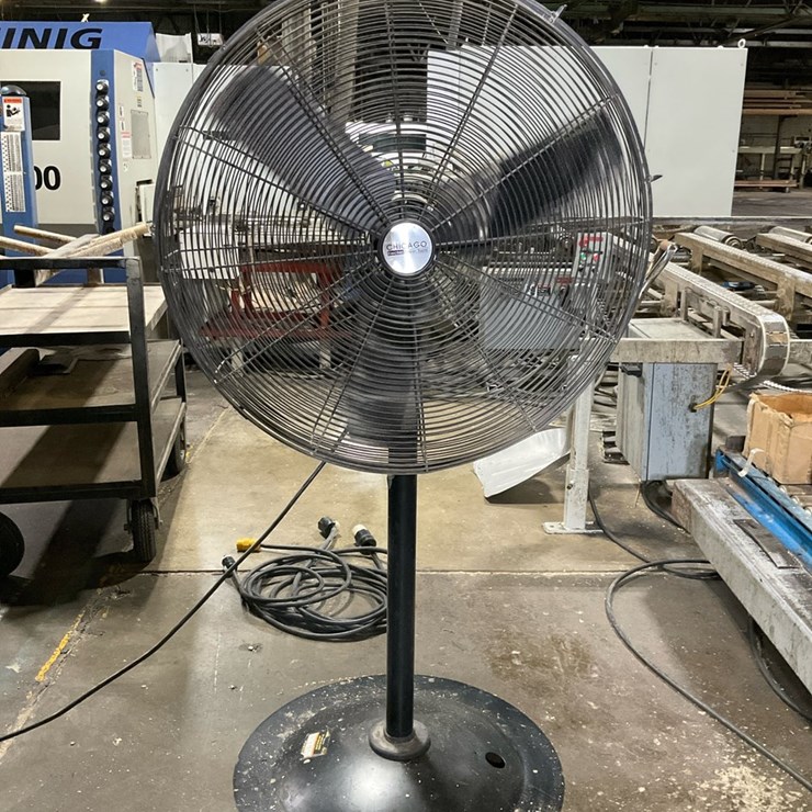 #219 • CHICAGO Electric Power Tools HVP-30E High-Velocity Industrial Pedestal Fan