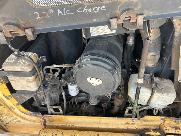 #61443-•-komatsu-61px-15-dozer-image-41