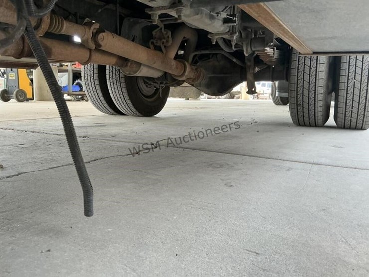 2009-ford-f350-image-27