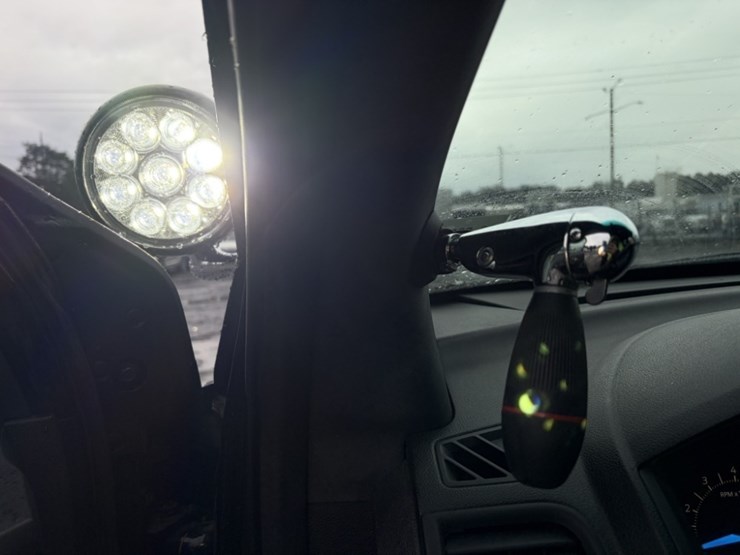 2017-ford-explorer-image-31