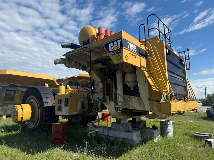 caterpillar-785b-image-7