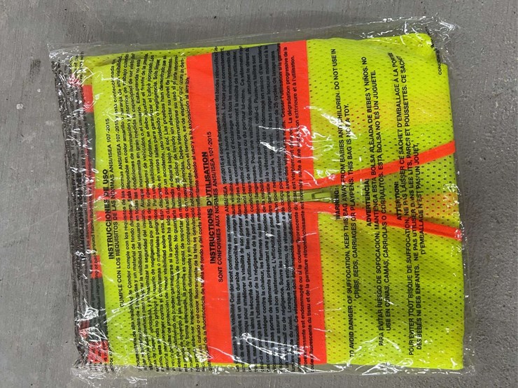 unused-box-of-hi-vis-safety-vests-image-3