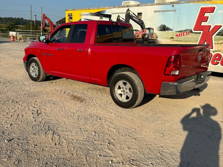 2012-dodge-1500-image-3
