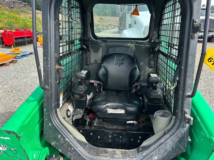 2017-bobcat-t550-image-39