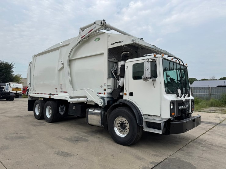 2016-mack-mru613-image-7