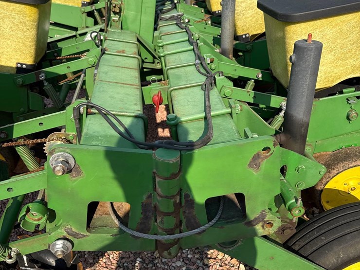john-deere-7000-image-24