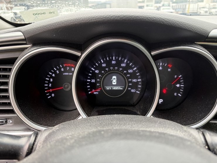 2015-kia-optima-sedan-image-27