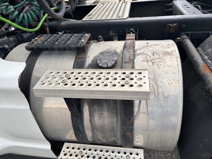 2015-international-prostar-image-102