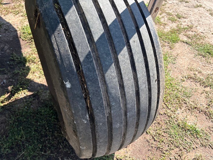 john-deere-635-image-42