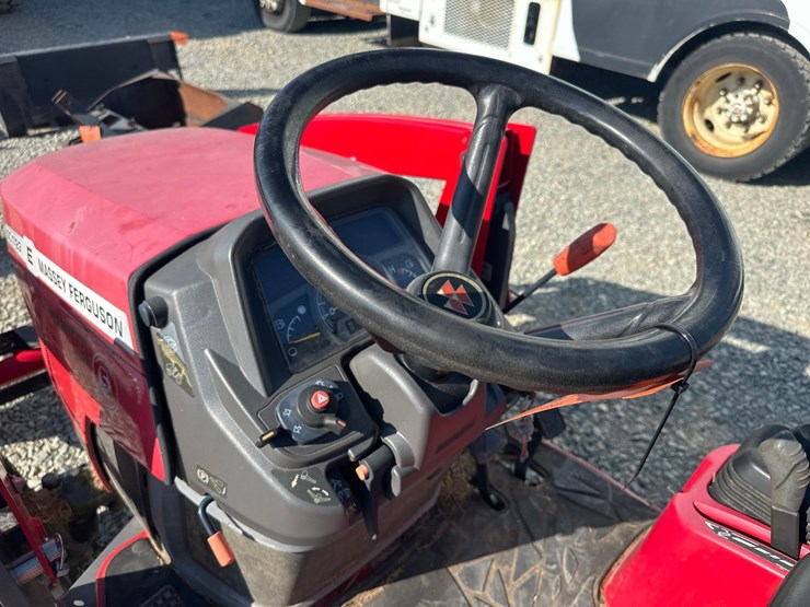 2021-massey-ferguson-1805-image-30